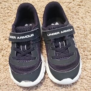 Under Armour Kids Black and White Sneakers